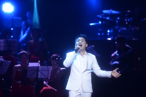 Liveshow Trọng Tấn - In the Spotlight 2014